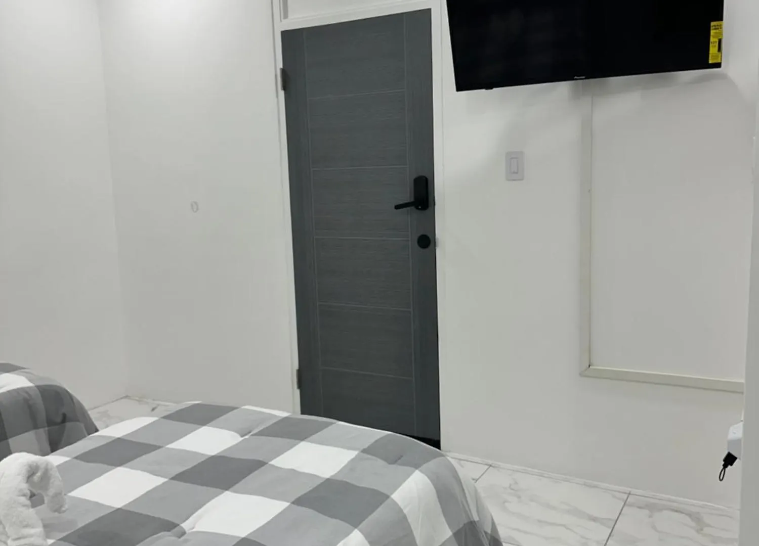 Wymering Suite - Modern 2Br Suite In New Кингстон