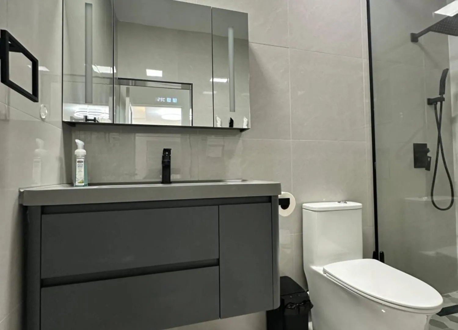 Wymering Suite - Modern 2Br Suite In New Кингстон Апартаменты